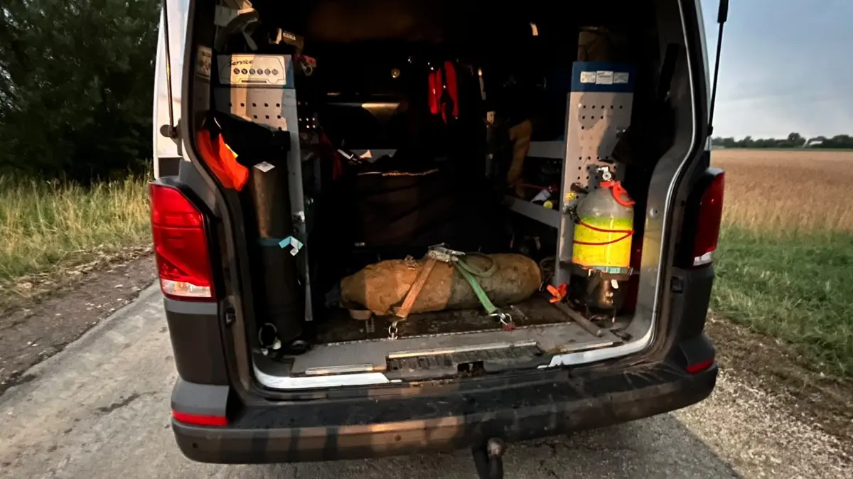 Bombenentschärfung in Neu-Ulm – Die entschärfte Bombe wird abtransportiert