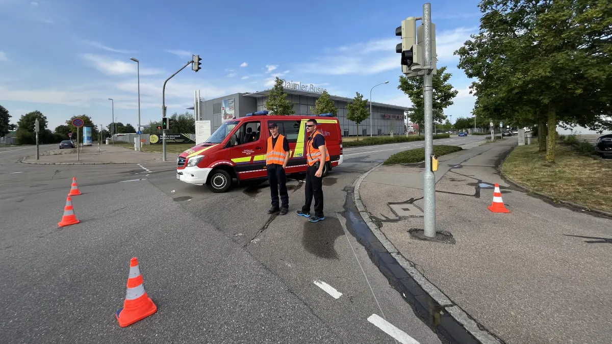 Ab Donnerstagabend wurden etwa 30 Gewerbebetriebe in Neu-Ulm abgeriegelt, auch das Werk von Daimler Buses zählte dazu.