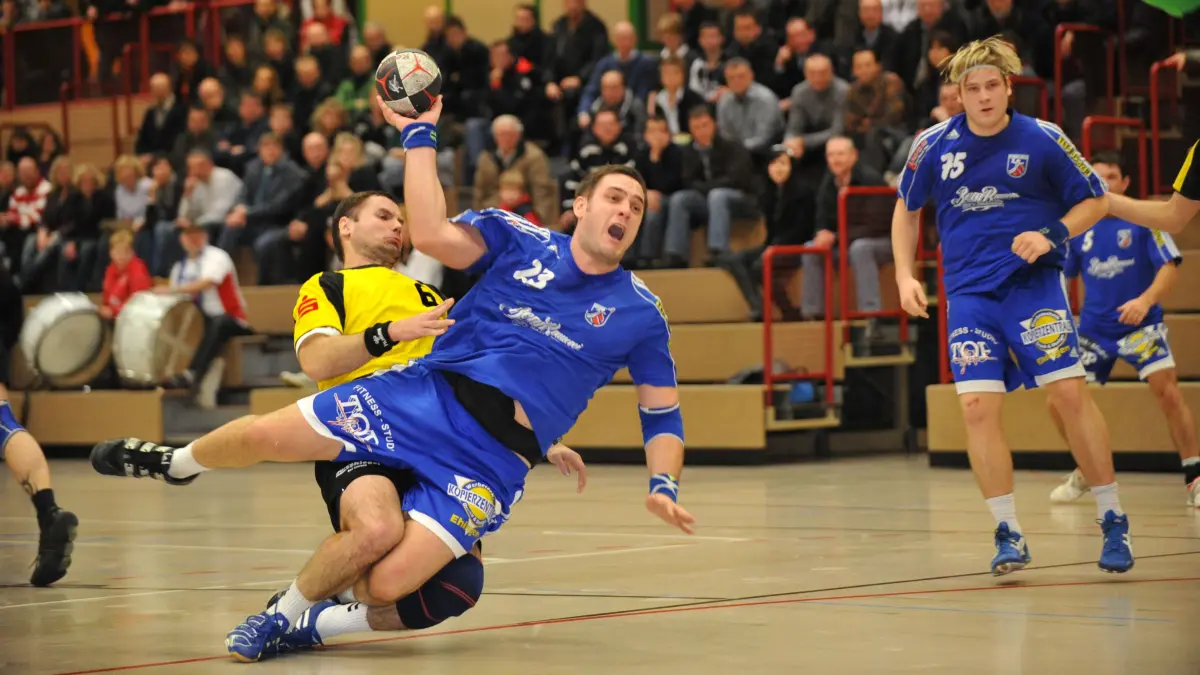 Handball-Württembergliga, Ehingen gegen Saulgau: TSG Ehingen (blau) - Bad Saulgau 25:30 (13:16) -