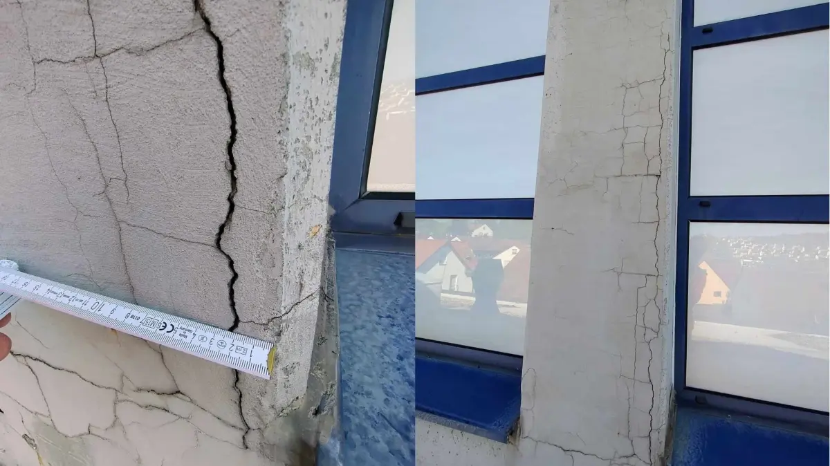 Marode Bauteile an der Blautalhalle in Ehrenstein: Der Blausteiner Gemeinderat (Technikausschuss) hat die Betonsanierung der Dachstützen vergeben.