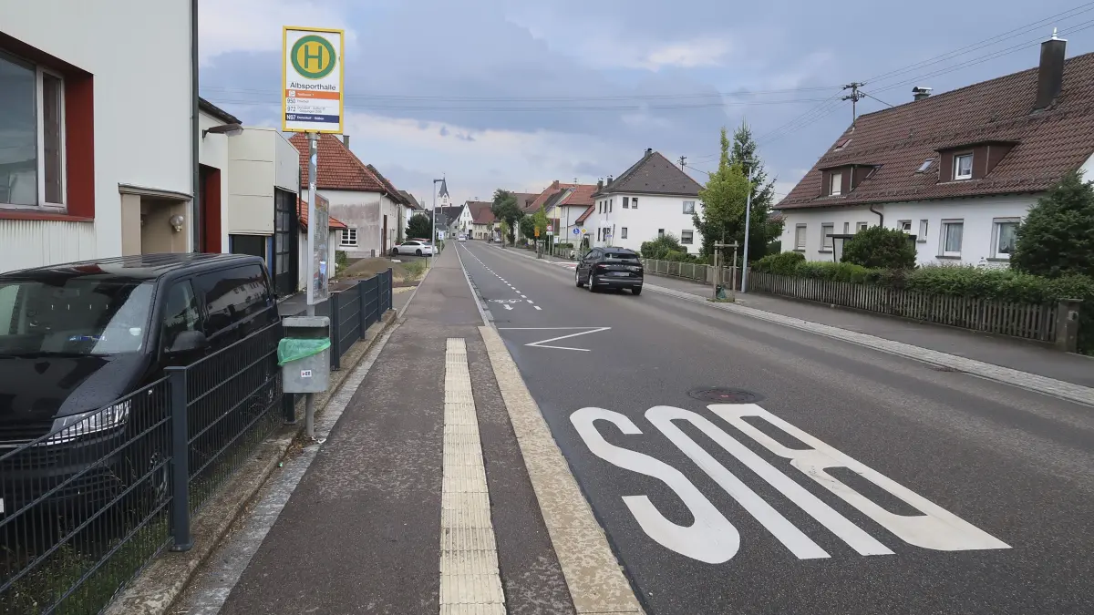 Die Bushaltestellen an der B466 in Böhmenkirch sind bereits barrierefrei.