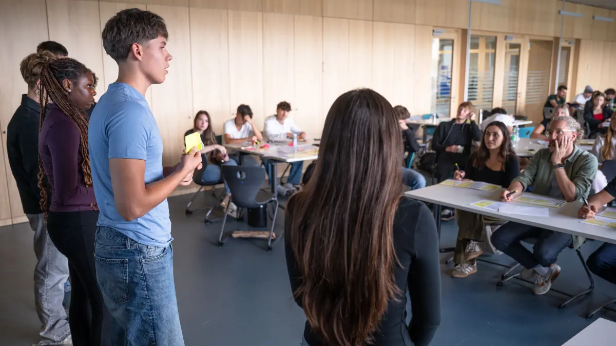 „Start-up BW Young Talents“ in Tübingen: Schülerinnen und Schüler der Wilhelm-Schickard-Schule präsentieren innovative Geschäftsideen vor einer Jury