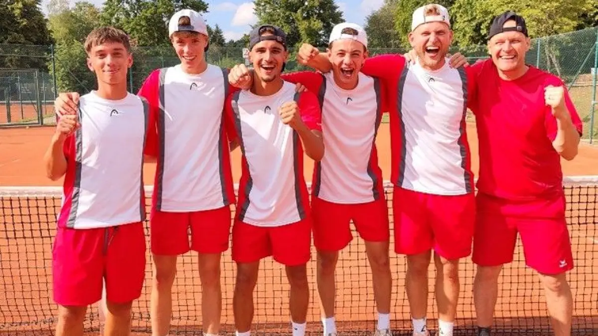 v.l.n.r.: Daniel Stepanenko, Julian Glanzer, Nemanja Bojkovic, Florian Schneider, Yannick Voigt, Philipp Kober