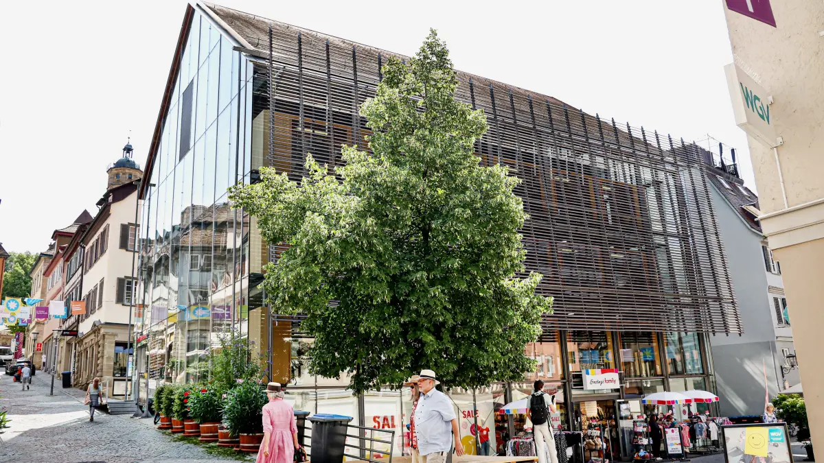 Die Stadtbibliothek Schwäbisch Hall ist seit 25 Jahren im Glashaus am Milchmarkt beheimatet