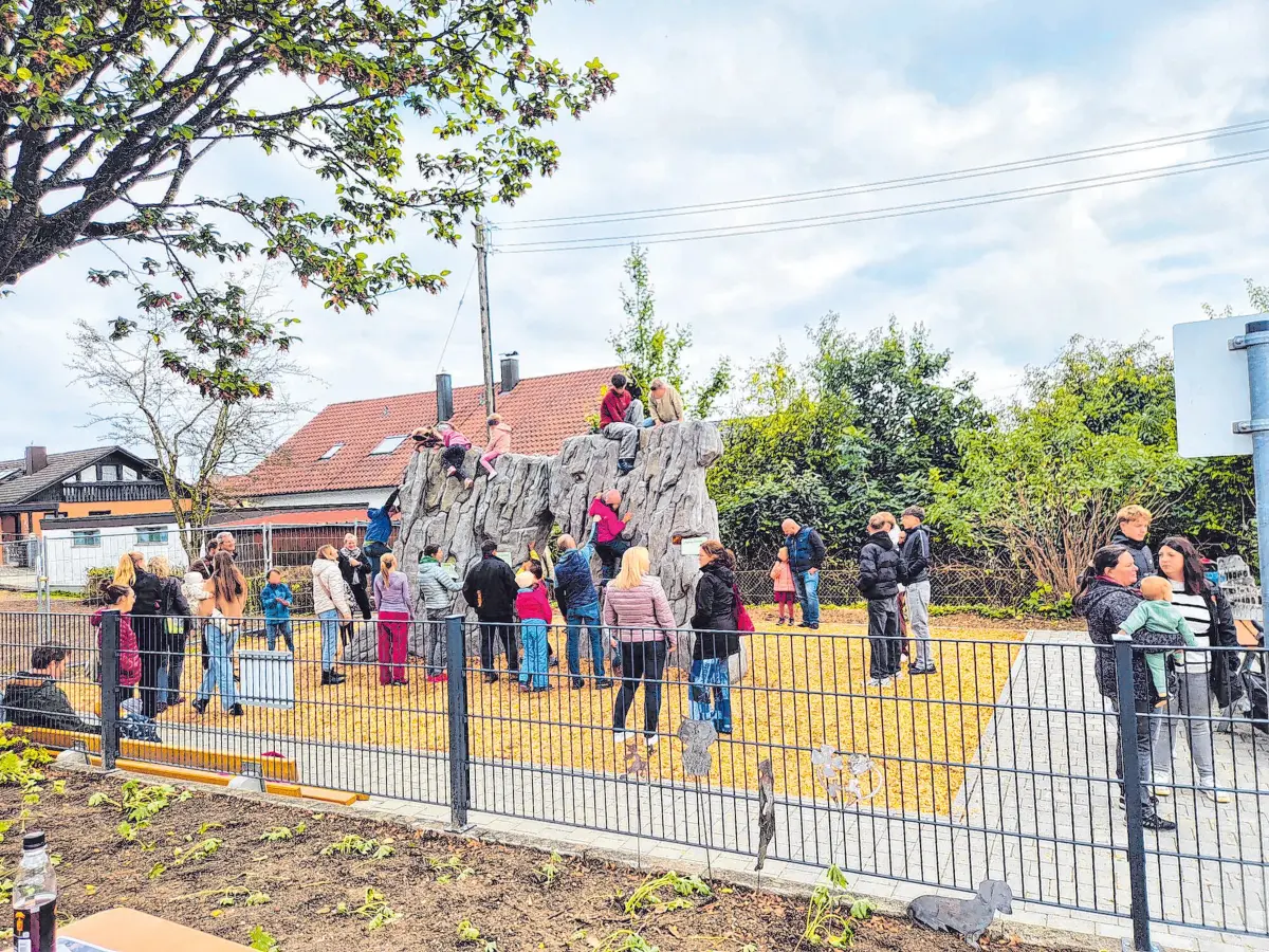 Bewegung und Spaß für die Kleinsten: Der neue Spielplatz in Eggingen trägt den Namen der Bernsteinstraße.⇥ Foto: privat