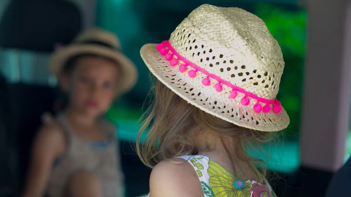 Die Zeit der Ferienfreizeiten in Baden-Württemberg naht - doch was, wenn Kinder Heimweh bekommen? Experten haben Tipps.