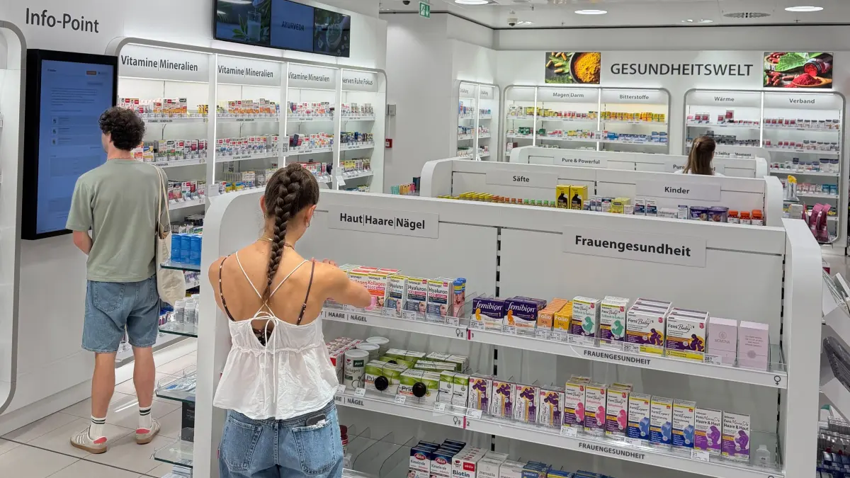 Blick in die Gesundheitswelt von Müller in Kempten. Das Shop-in-Shop-Konzept soll rasch auf weitere Filialen ausgeweitet werden.