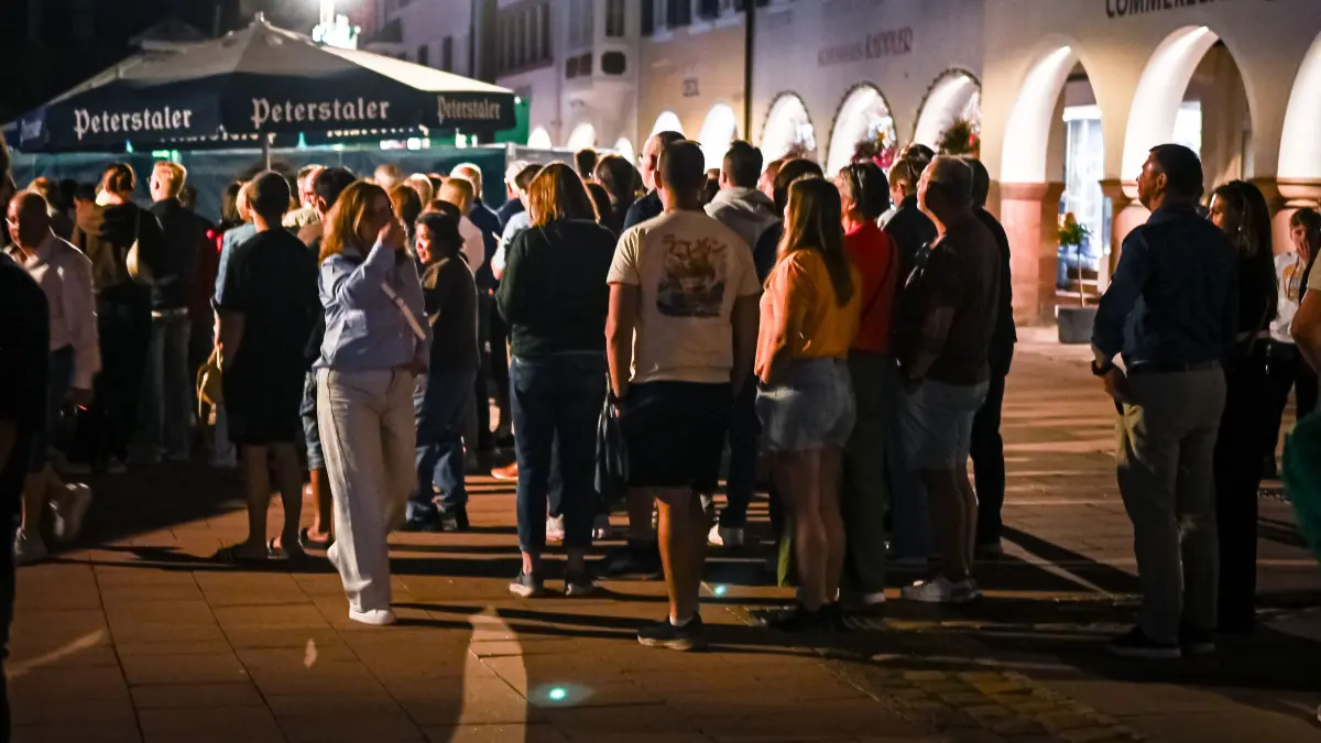 Freudenstadt 24.07.2026
Schwarzwald Air
Open-Air-Festival auf dem Marktplatz:
Zaungaeste beim Hauptact, DJ Oetzi
FOTO: Pressefoto ULMER / Markus Ulmer
xxNOxMODELxRELEASExx