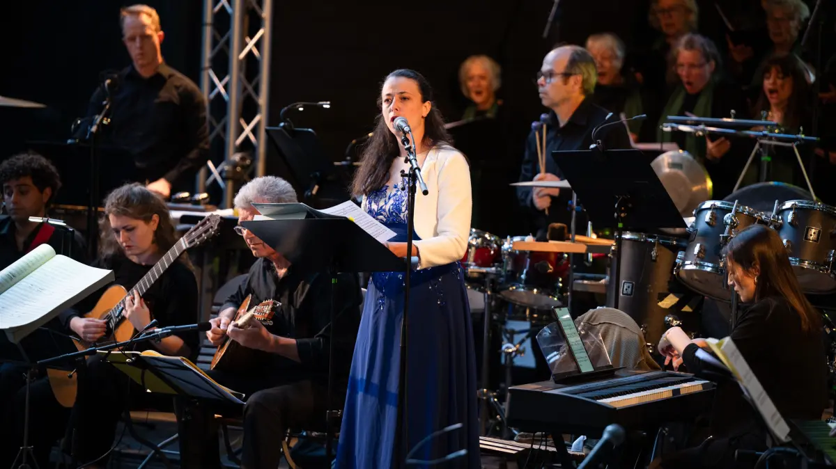 Aufführung auf der Sudhaus Waldbühne: Canto General - Oratorium von Mikis Theodorakis nach Pablo Neruda