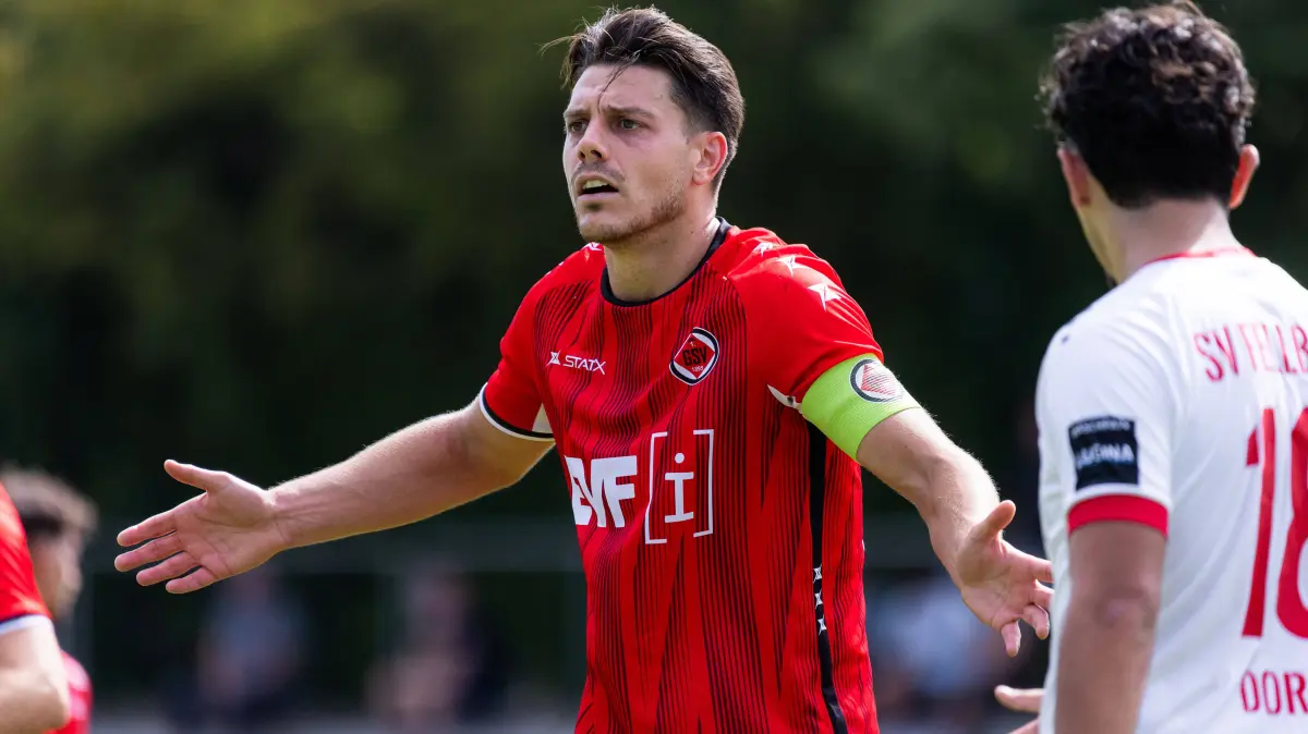 SV Fellbach vs. 1. Goeppinger SV, Fussball, WFV-Pokal, 1. Runde, Spielzeit 2026/2027, 25.07.2026,: Maximilian ZIESCHE 1. Goeppinger SV, 22 ist enttäuscht/enttaeuscht, unzufrieden, ärgert/aegert sich, Emotionen, Wut, Trauer, negative Emotionen SV Fellbach vs. 1. Goeppinger SV, Fussball, WFV-Pokal, 1. Runde, Spielzeit 2026/2027, 25.07.2026, SV Fellbach vs. 1. Goeppinger SV, Fussball, WFV-Pokal, 1. Runde, Spielzeit 2026/2027, 25.07.2026, Fellbach *** Maximilian ZIESCHE, 1 Goeppinger SV, 22, is disappointed, frustrated, dissatisfied, annoyed, emotions, anger, sadness, negative emotions SV Fellbach vs. 1 Goeppinger SV, soccer, WFV Cup, 1st round, 20262027 season, July 25, 2026, SV Fellbach vs. 1 Goeppinger SV, soccer, WFV Cup, 1st round, 20262027 season, July 25, 2026, Fellbach Copyright: xEibnerxPressefoto/OliverxSchmidtx EP_OST