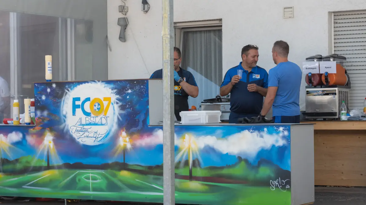 Stadtmeisterschaften Albstadt, FV RW Ebingen vs FC Albstadt II, Fussball, 25.07.2026: für Verpflegung ist gesorgt im Albstadion
Stadtmeisterschaften Albstadt, FV RW Ebingen vs FC Albstadt II, Fussball, 25.07.2026
Foto: Eibner-Pressefoto/Eky Eibner