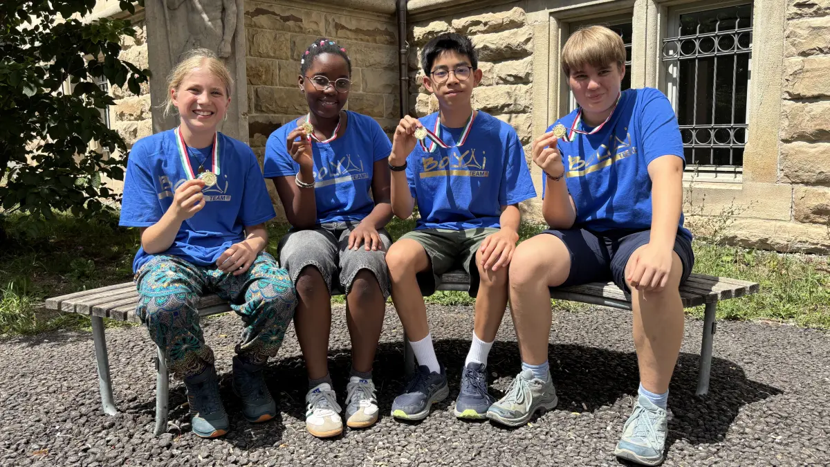 Die vier Mitglieder von "The Brains": (von links) Esra, Maria, Samuel und Rahel. Gemeinsam konnten sie sich die Goldmedaille in Budapest sichern.