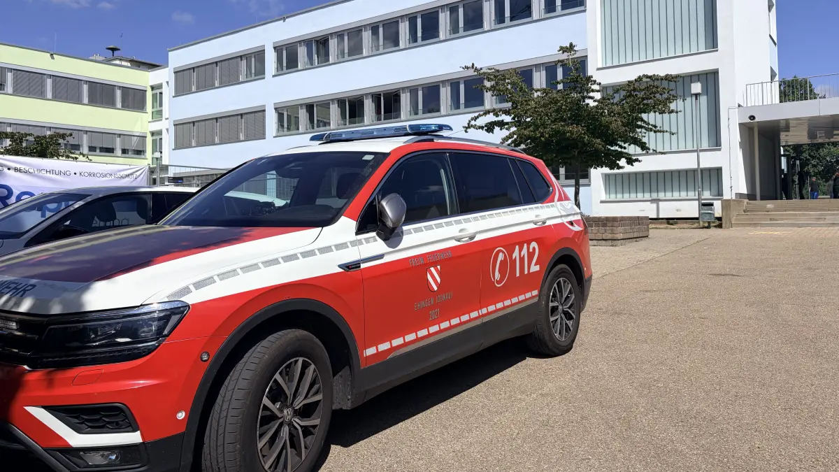Die Feuerwehr Ehingen rückte am Montag zur Realschule aus.