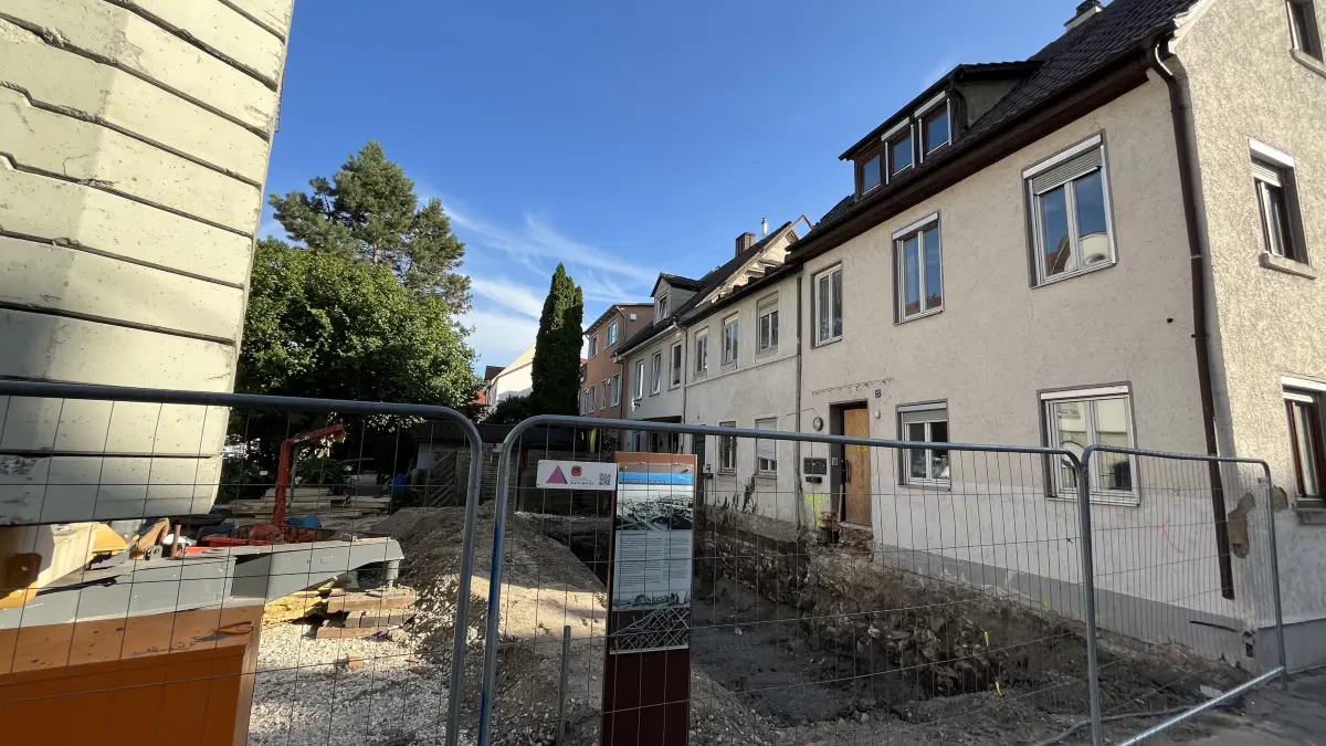 Diese Häuserzeile gehört zum historischen Kern von Neu-Ulm.