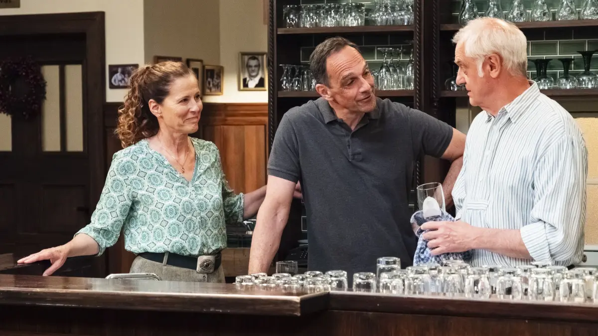 Die Serie Dahoam is Dahoam geht in eine dreiwöchige Sommerpause.