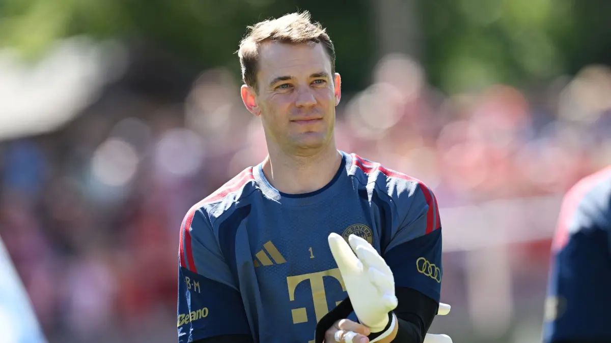 Trainingslager FC Bayern München: 28.07.2026, Bayern, Rottach-Egern: Fußball: Bundesliga, Trainingslager FC Bayern München. FC Bayerns Torwart Manuel Neuer beim Training. Foto: Angelika Warmuth/dpa +++ dpa-Bildfunk +++