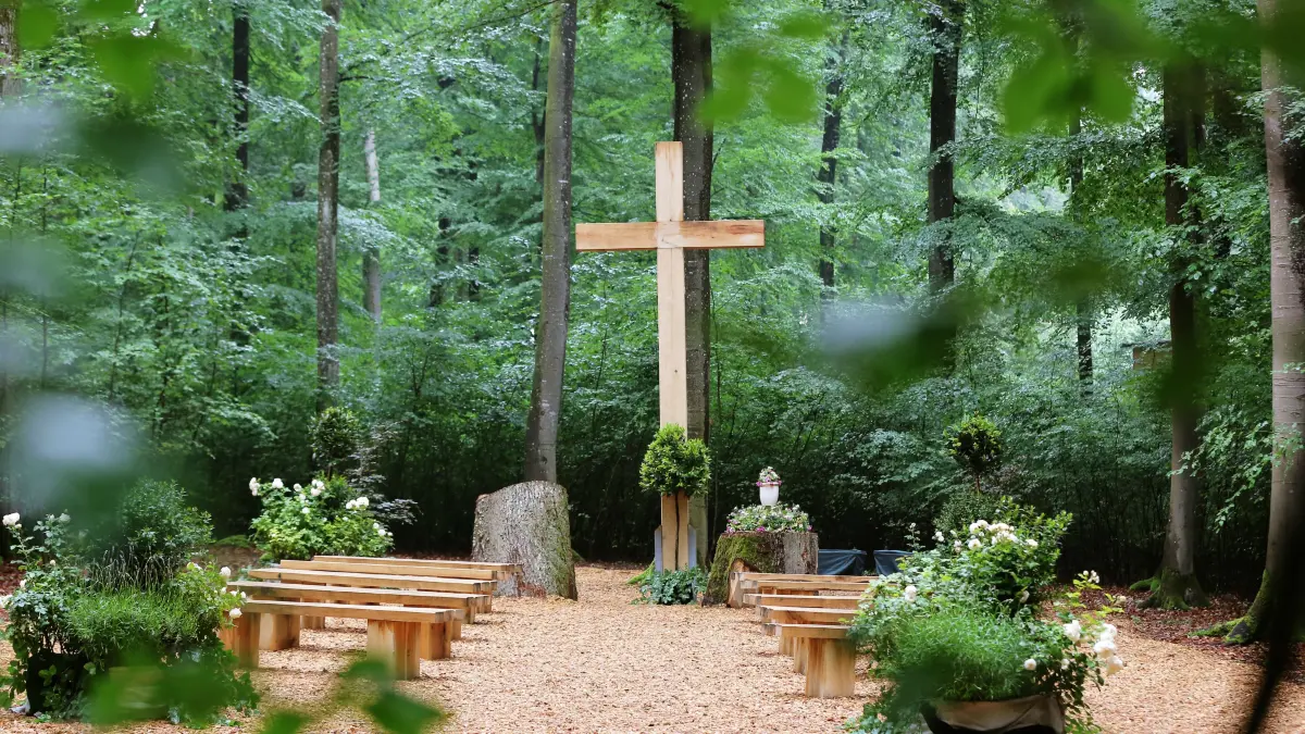 Bestattungswald Ruhrbaum Ostalbkreis Lauchheim Andachtsplatz