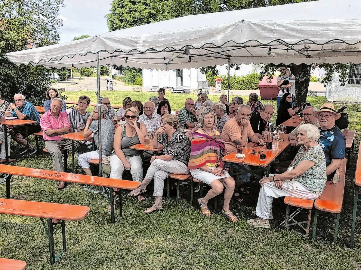 Das Dorffest bringt nicht nur Menschen aus Altenmünster zusammen – auch Gäste aus der Kernstadt, den Orts- und anderen Stadtteilen sind herzlich willkommen. ⇥Fotos: privat