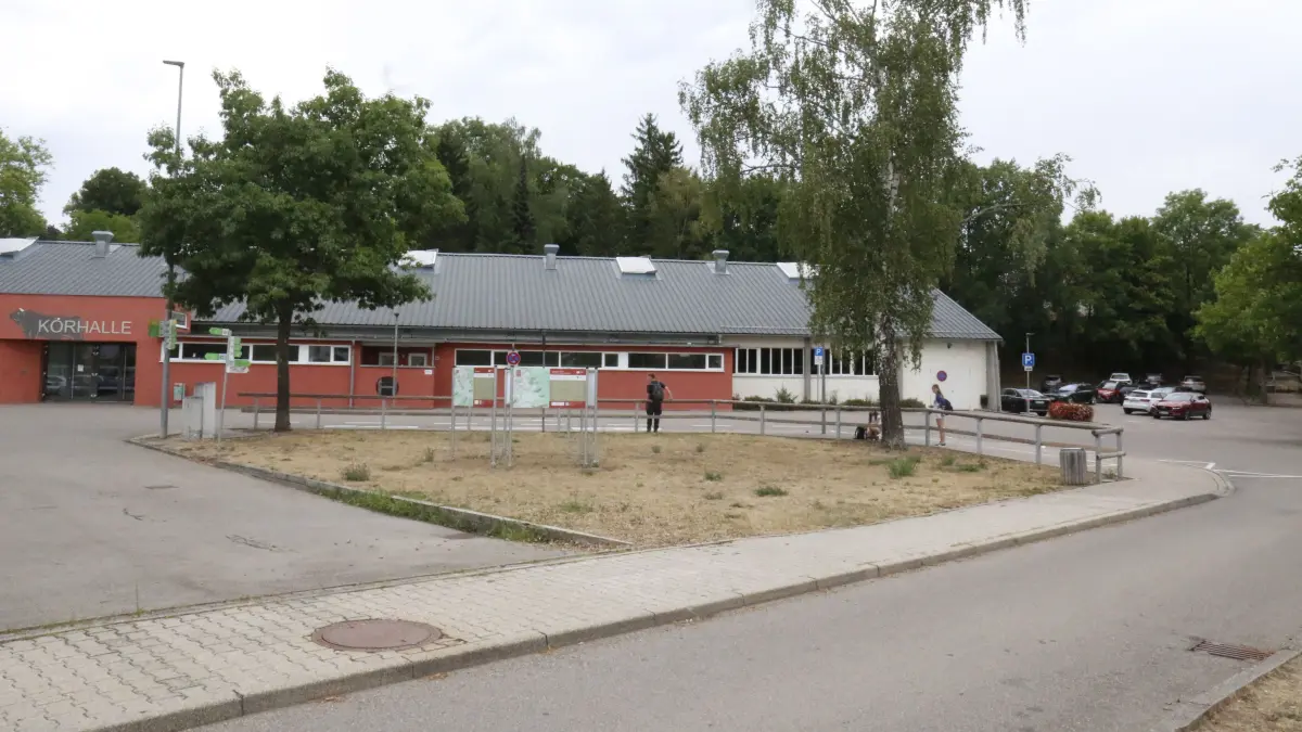 Hallengelände, Körhalle