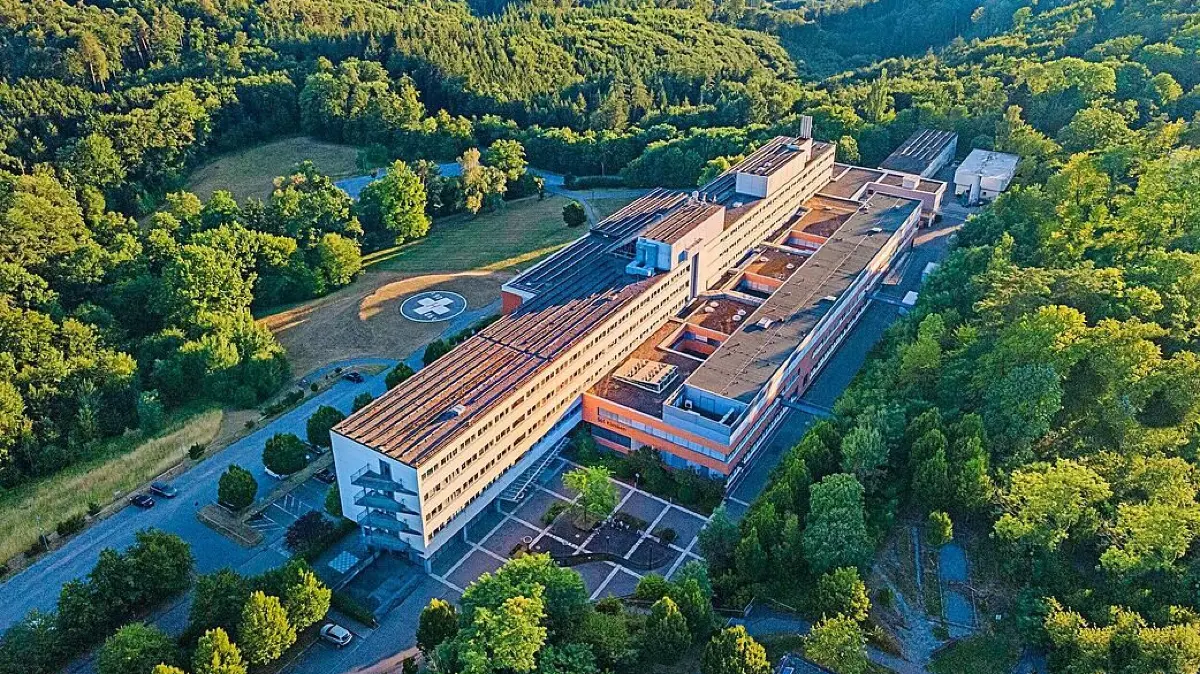 In der von viel Wald umgebenen Löwensteiner Lungenklinik gehen in wenigen Jahren die Lichter aus.