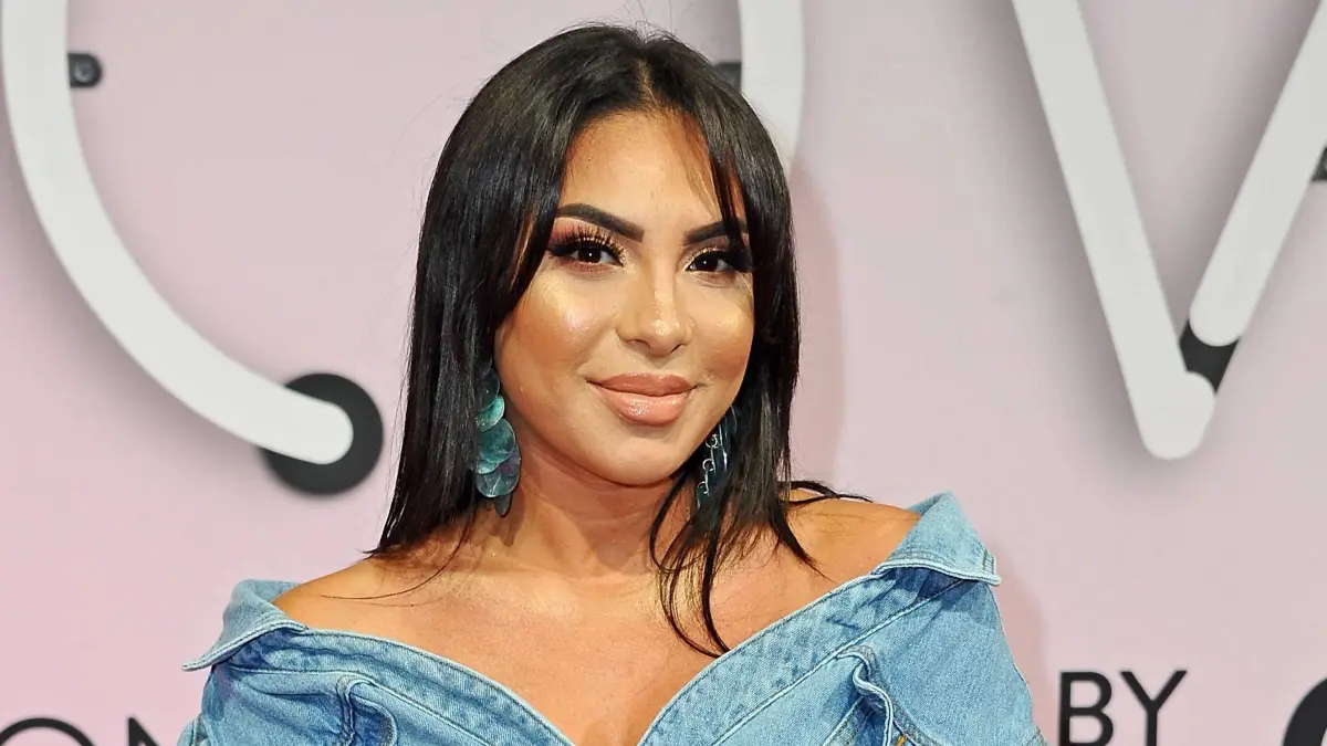 Die Stuttgarter Influencerin Hanadi Diab postet Fotos und Videos zu Lifestyle, Mode und Beauty auf Social Media. Mehr als 760.000 Menschen folgen ihr allein auf Instagram.