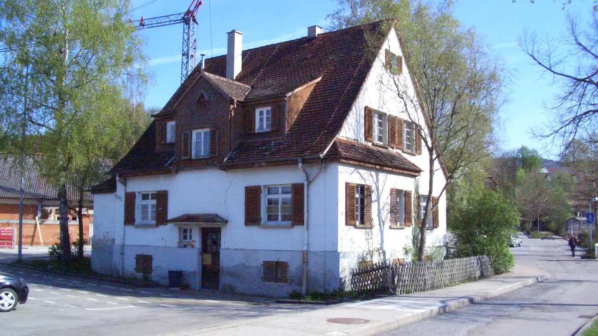 Haus Schloss-Straße 15 in Gaildorf, auf dem Hallengelände, früher Haus Lienhardt, wird 2008 abgebrochen, Abbruch, Abriss