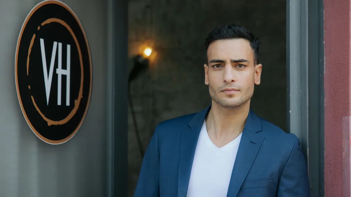 GZSZ-Liebling Nihat Güney (Timur Ülker) hat das Vereinsheim vor gut einem Jahr an Nina verkauft.