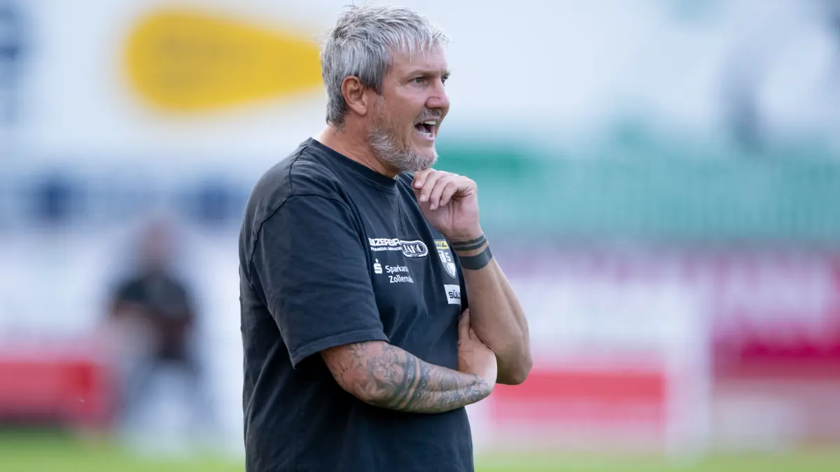 TSG Balingen vs. FC 08 Villingen, Fussball, Oberliga Baden Wuerttemberg, 1. Spieltag, Saison 2026/2027, 07.08.2026,: Michael Schilling, (TSG Balingen, Trainer),
TSG Balingen vs. FC 08 Villingen, Fussball, Oberliga Baden Wuerttemberg, 1. Spieltag, Saison 2026/2027, 07.08.2026,
Eibner-Pressefoto/Andreas Ulmer