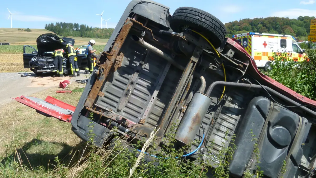 Unfall Melchingen Renault und BMW