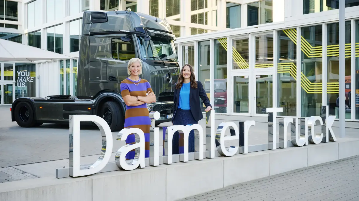 Karin Rådström (links), CEO Daimler Truck AG, und Eva Scherer, Chief Financial Officer Daimler Truck AG
Karin Rådström (left), CEO Daimler Truck AG, and Eva Scherer, Chief Financial Officer Daimler Truck AG