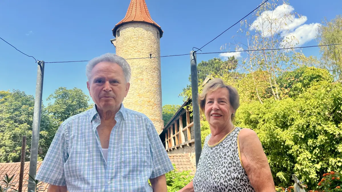 Ernst und Helga Walz sind seit 65 Jahren verheiratet. Der "Tanzende Schuhmacher" erinnert sich.. Eiserne Hochzeit