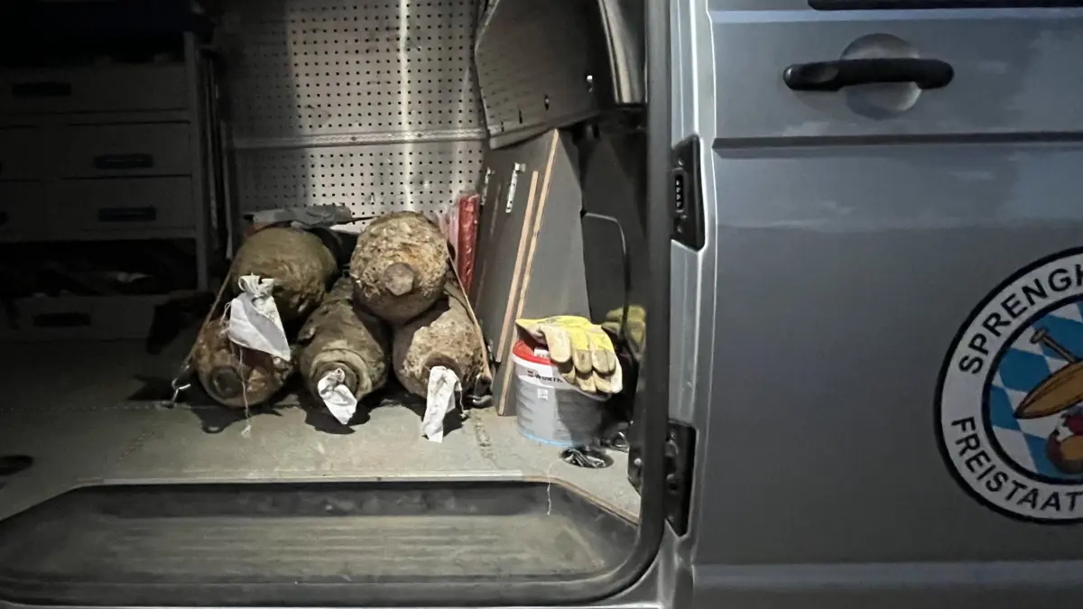 Fünf Bomben an einem Abend sind am Dienstag (11. August) in Neu-Ulm erfolgreich entschärft worden.