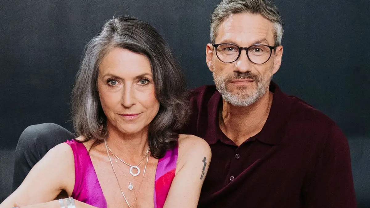 Berrit Arnold (Daniela Ziegler) und Stefan Bockelmann (Henning Ziegler).