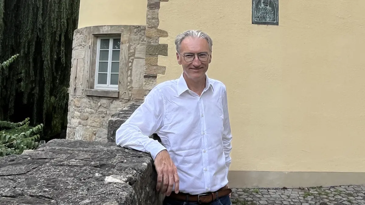 Jörg Robert, der neu gewählte Präsident der Hölderlingesellschaft.