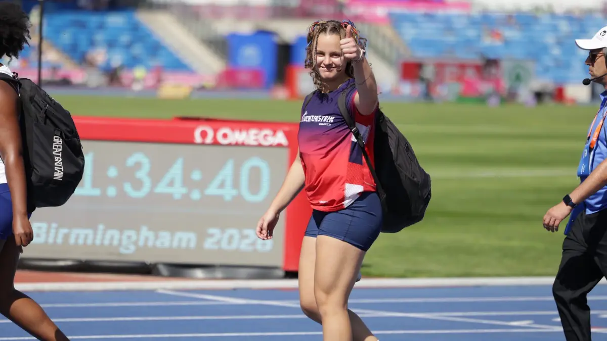 Jule Insinna auf dem Weg zum Wettkampf in Birmingham.