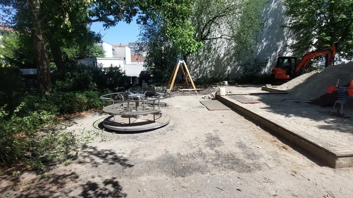 Bombenreste auf Neu-Ulmer Kinderspielplatz gefunden