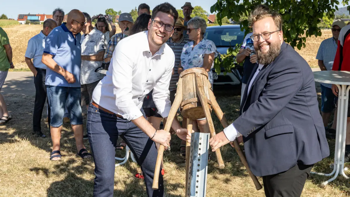 Spatentstich für Freiflächen-PV am Riederholz, Heiningen, Richtung Bezgenriet Flik, Kreuzinger
