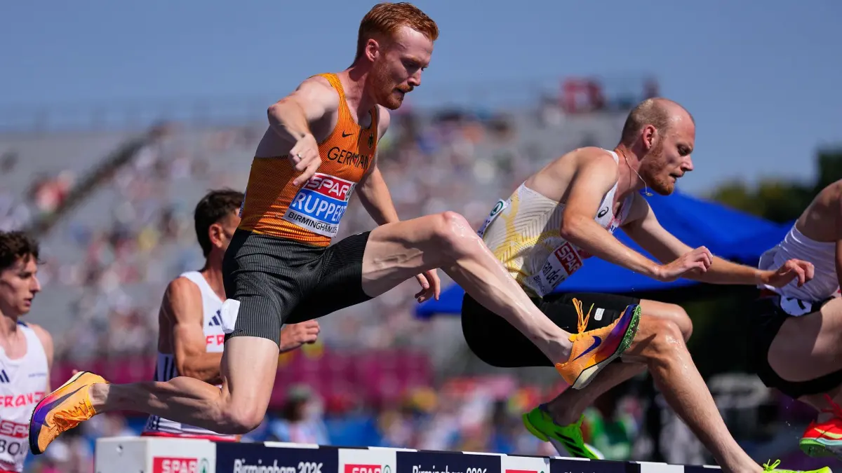 Leichtathletik: Europameisterschaft: 13.08.2026, Großbritannien, Birmingham: Leichtathletik: Europameisterschaft, 3.000 Meter Hindernislauf, Männer. Der Deutsche Frederik Ruppert in Aktion. Foto: Petr David Josek/AP/dpa +++ dpa-Bildfunk +++