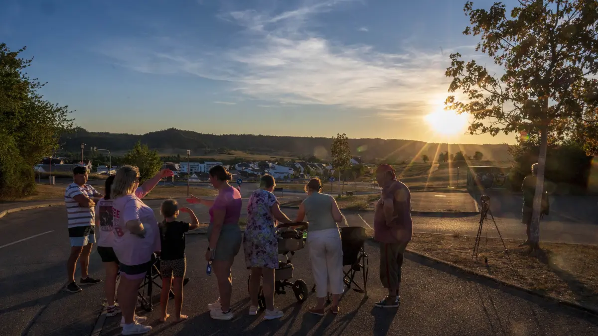 Partielle Sonnenfinsternis, 12. August 2026, Parkplatz Hohbühlschule, Großaltdorf