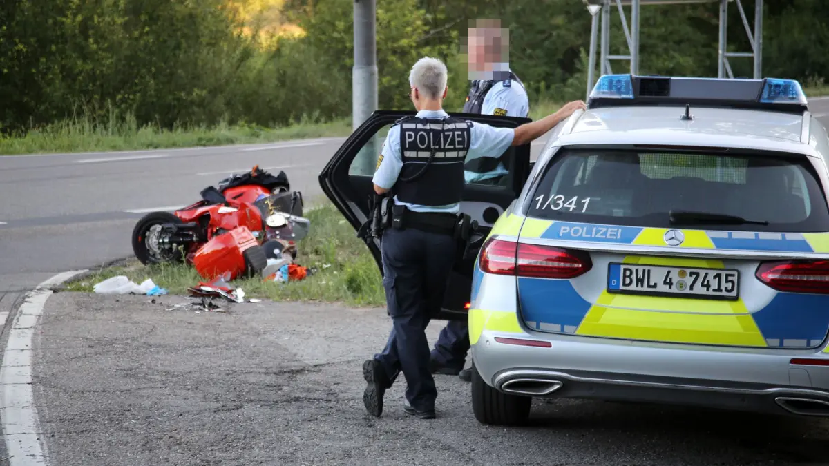 Die Vespa wurde beim Unfall sehr stark ramponiert.