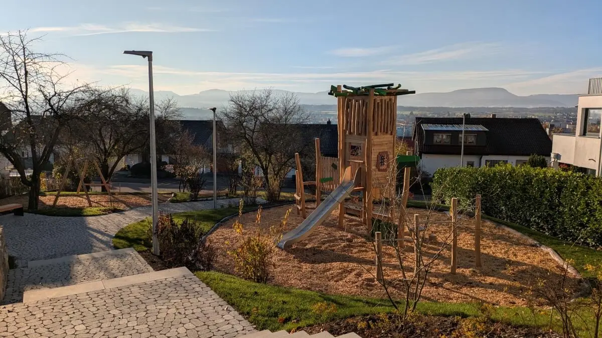 Spielplatz Sudetenstraße in Eislingen, wurde 2025 saniert, nach Fertigstellung im dezember 2025