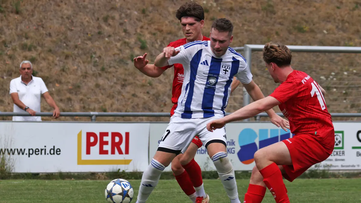 Fußball, Bezirksliga: Das waren die weiteren Partien nach dem Eröffnungsspiel *FV Weißenhorn gegen SV Eggingen im Foto*