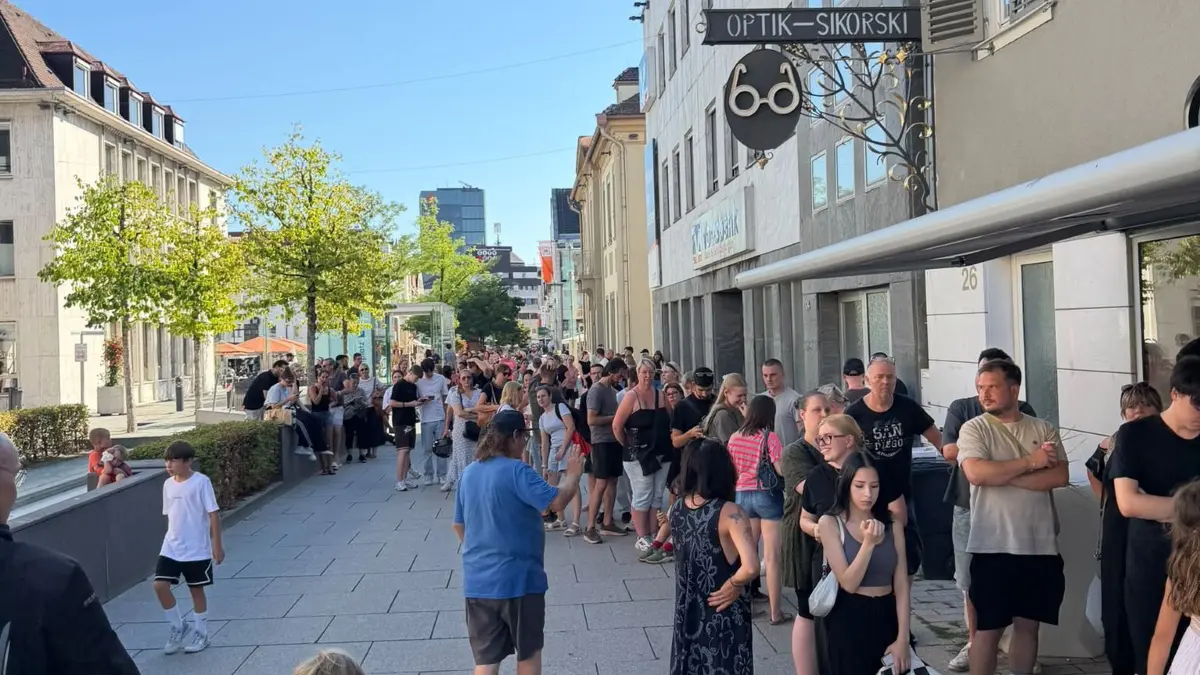 Massenandrang auf Sofi-Brillen bei Optik Sikorski in Göppingen
