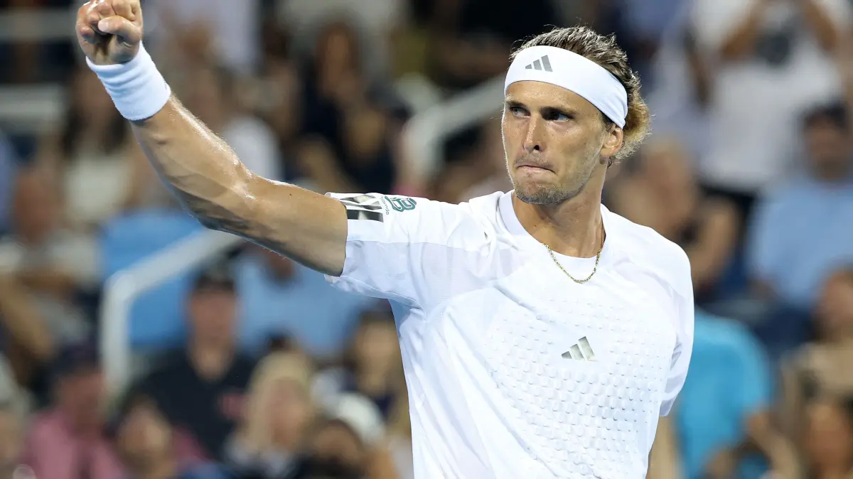 Cincinnati Open 2026 - Day 7: MASON, OHIO - AUGUST 17: Alexander Zverev of Germany celebrates match point against Terence Atmane of France on day seven of the Cincinnati Open at Lindner Family Tennis Center on August 17, 2026 in Mason, Ohio. Emilee Chinn/Getty Images/AFP (Photo by Emilee Chinn / GETTY IMAGES NORTH AMERICA / Getty Images via AFP)
