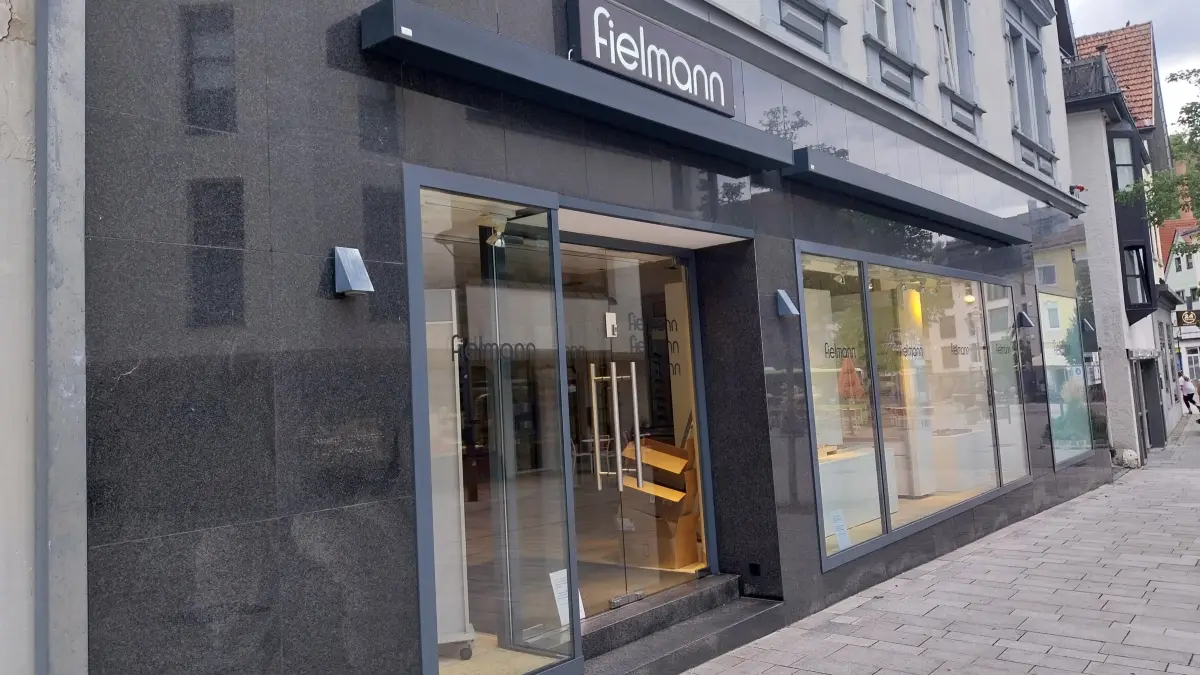 In der früheren Filiale von Bonita in der Ebinger Innenstadt zieht Fielmann interimsweise ein.