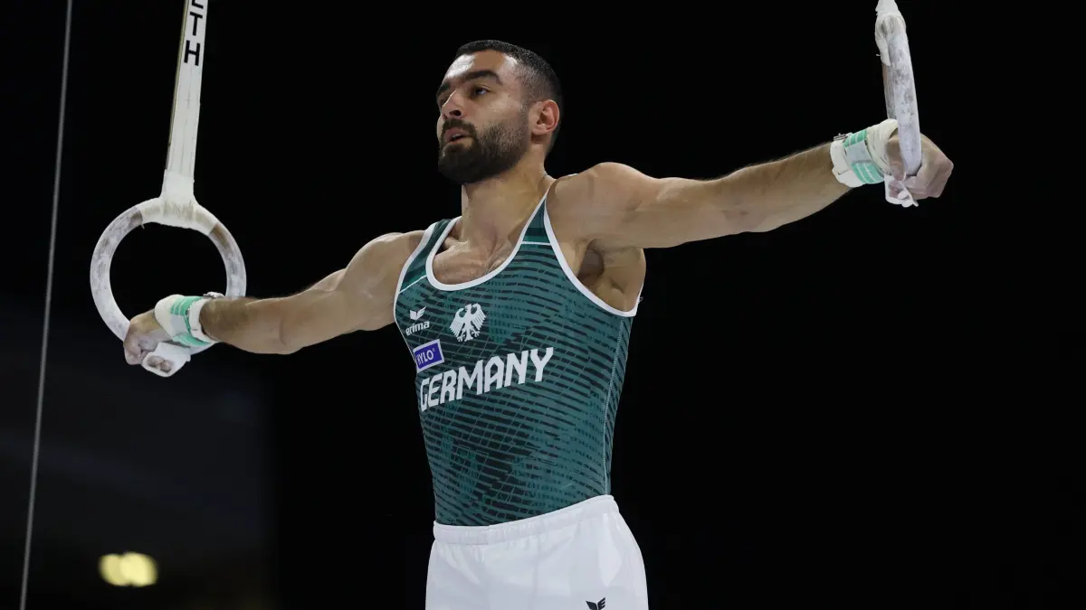 Artur Sak qualifiziert sich als 8. für das Ringe-Finale.