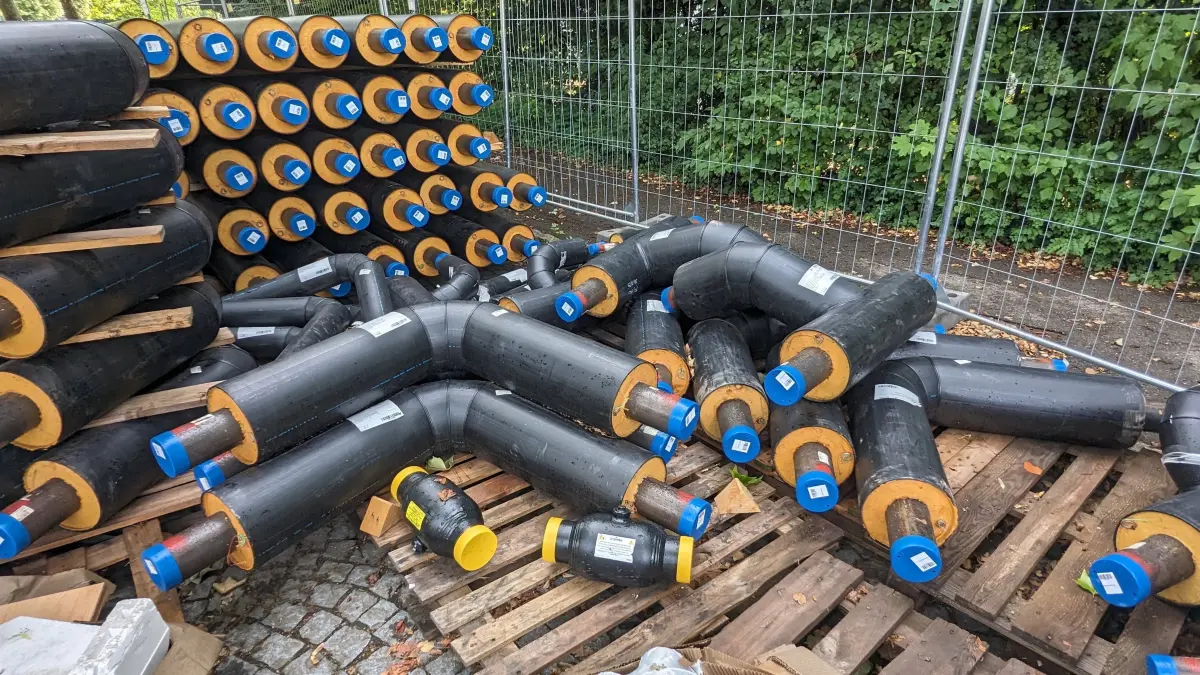 Fernwärme: Fernwärme Leitungen. Bild: Hans-Jörg Schweizer