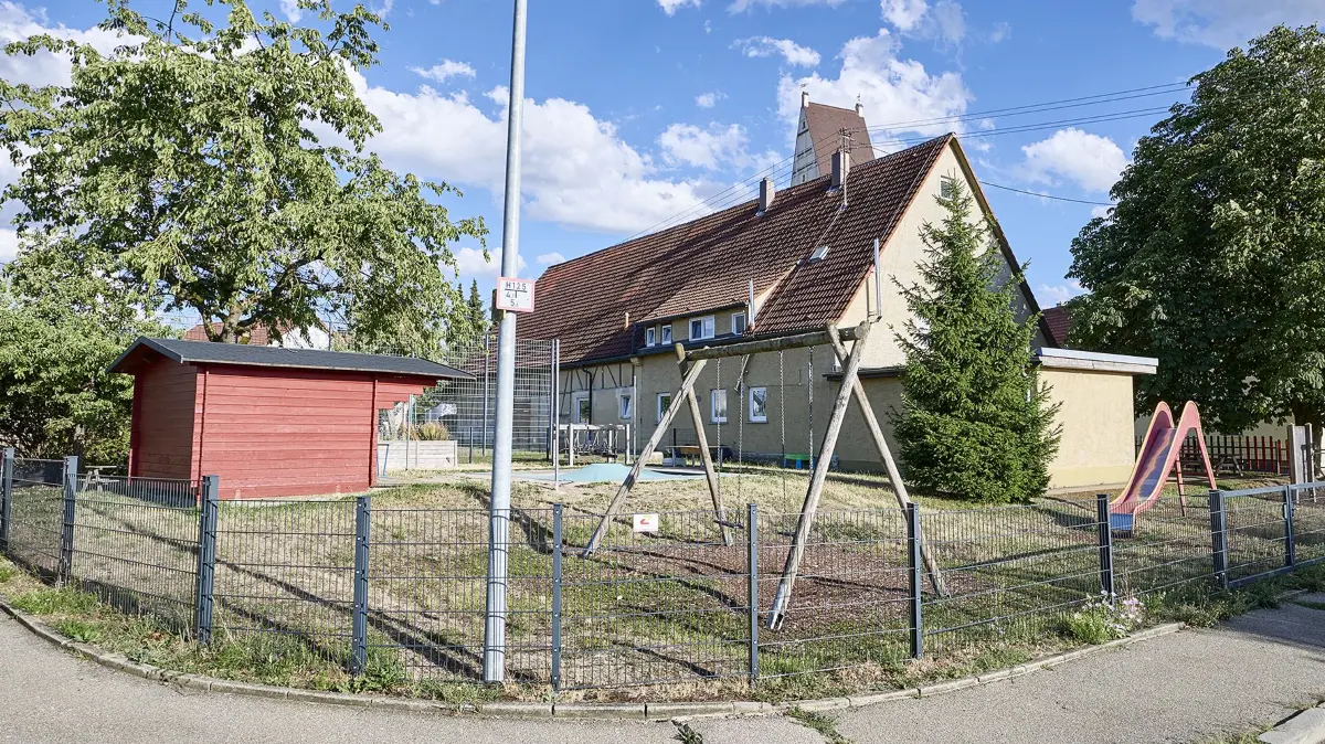 Außenansicht vom evangelischen Kindergarten in Amstetten-Dorf.