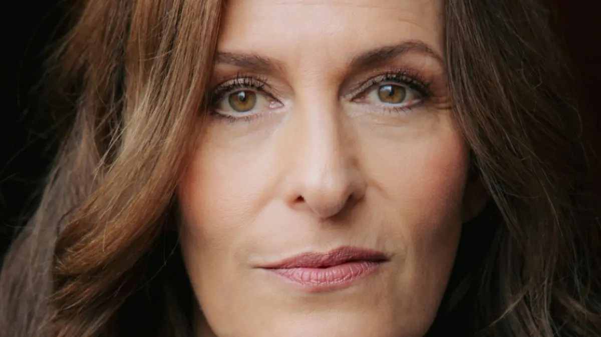 Katrin Flemming (Ulrike Frank) lernt bei GZSZ einen interessanten Mann kennen.