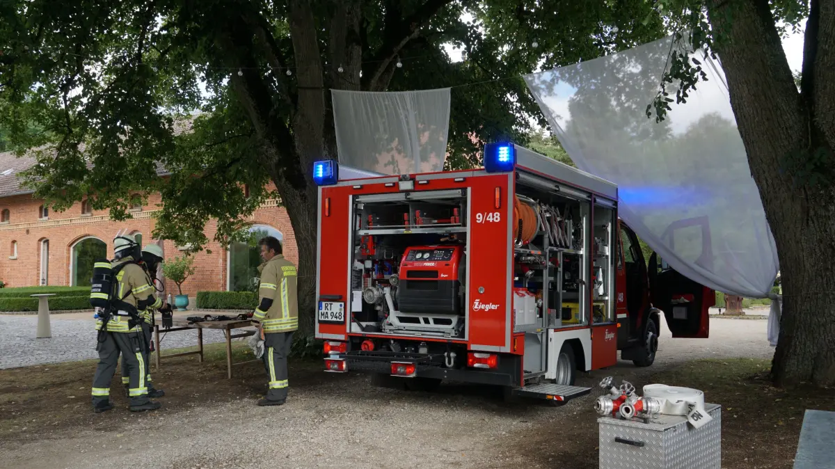 Feuerwehreinsatz im historischen Remontedepot Breithülen